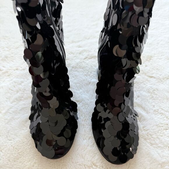 CHANEL Interlocking CC Logo Boots size 39 EU Authentic - Picture 4 of 12